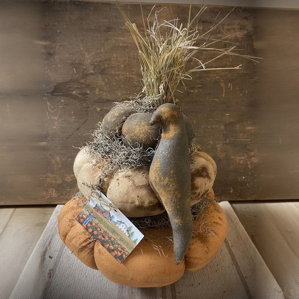 Primitive Fall Halloween Pumpkin Stack