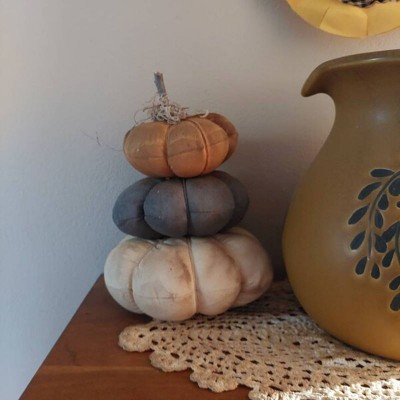 Primitive Halloween Fall Mini Pumpkin Stack Shelf Sitter